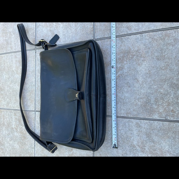Vintage Coach  Black Briefcase Flap Messenger Bag - Picture 3 of 12